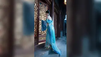 长生录：侄女被轮流贯穿求丹药 前后穴同时被填满精液溢出不止